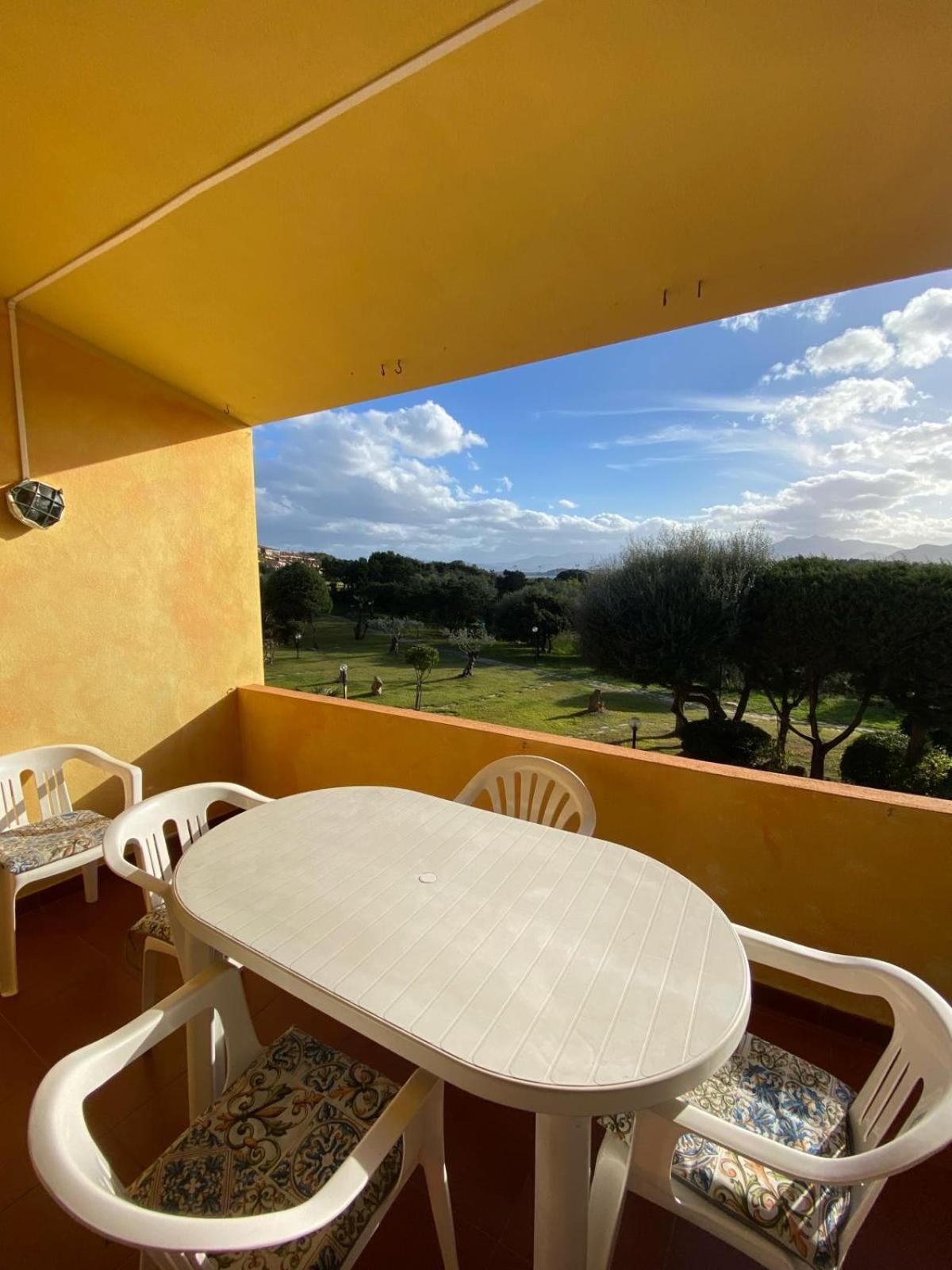 Residence Porto Coda Cavallo San Teodoro  Bagian luar foto