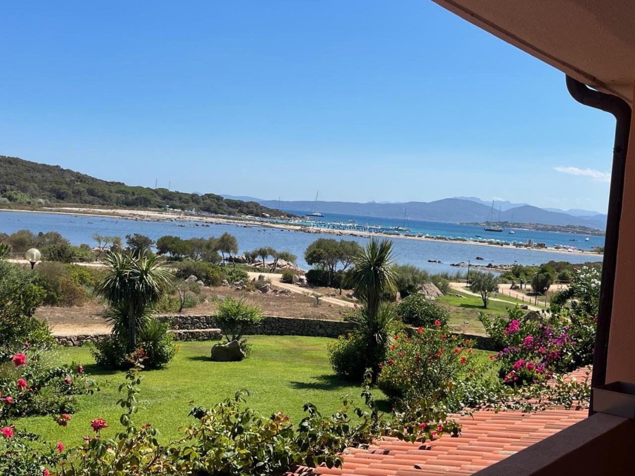 Residence Porto Coda Cavallo San Teodoro  Bagian luar foto