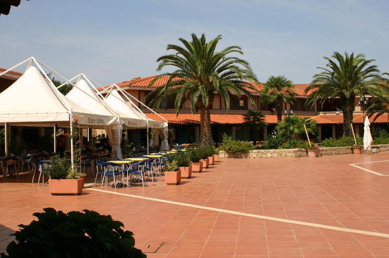 Residence Porto Coda Cavallo San Teodoro  Bagian luar foto