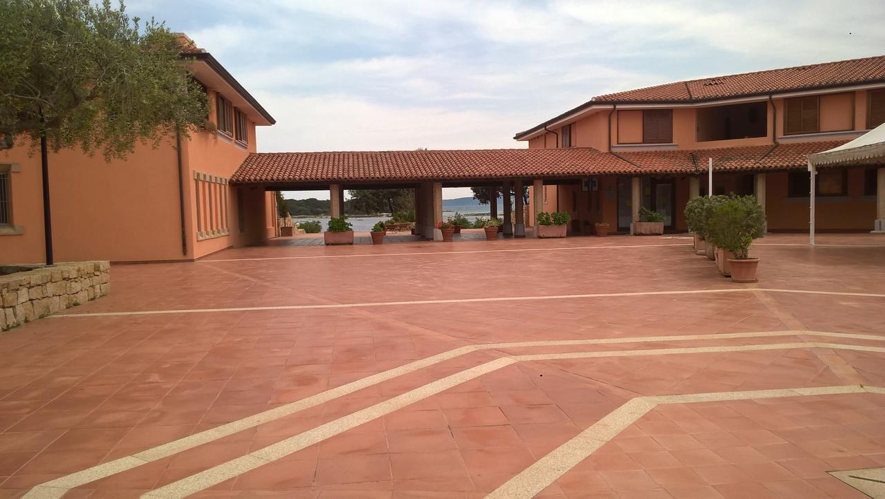 Residence Porto Coda Cavallo San Teodoro  Bagian luar foto