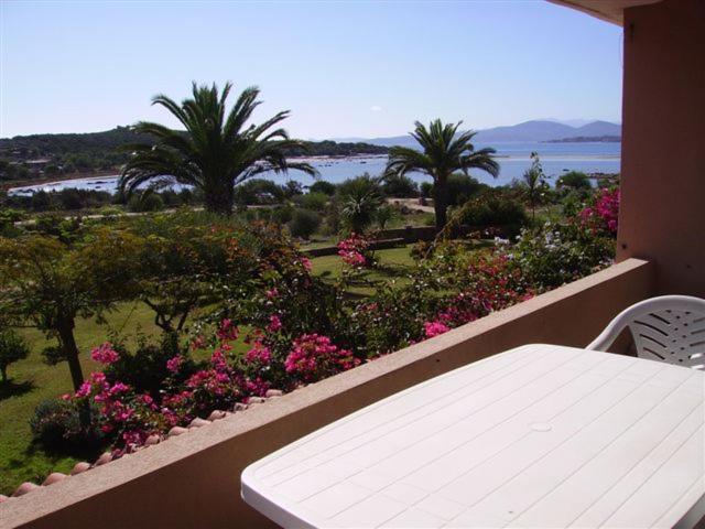Residence Porto Coda Cavallo San Teodoro  Bagian luar foto